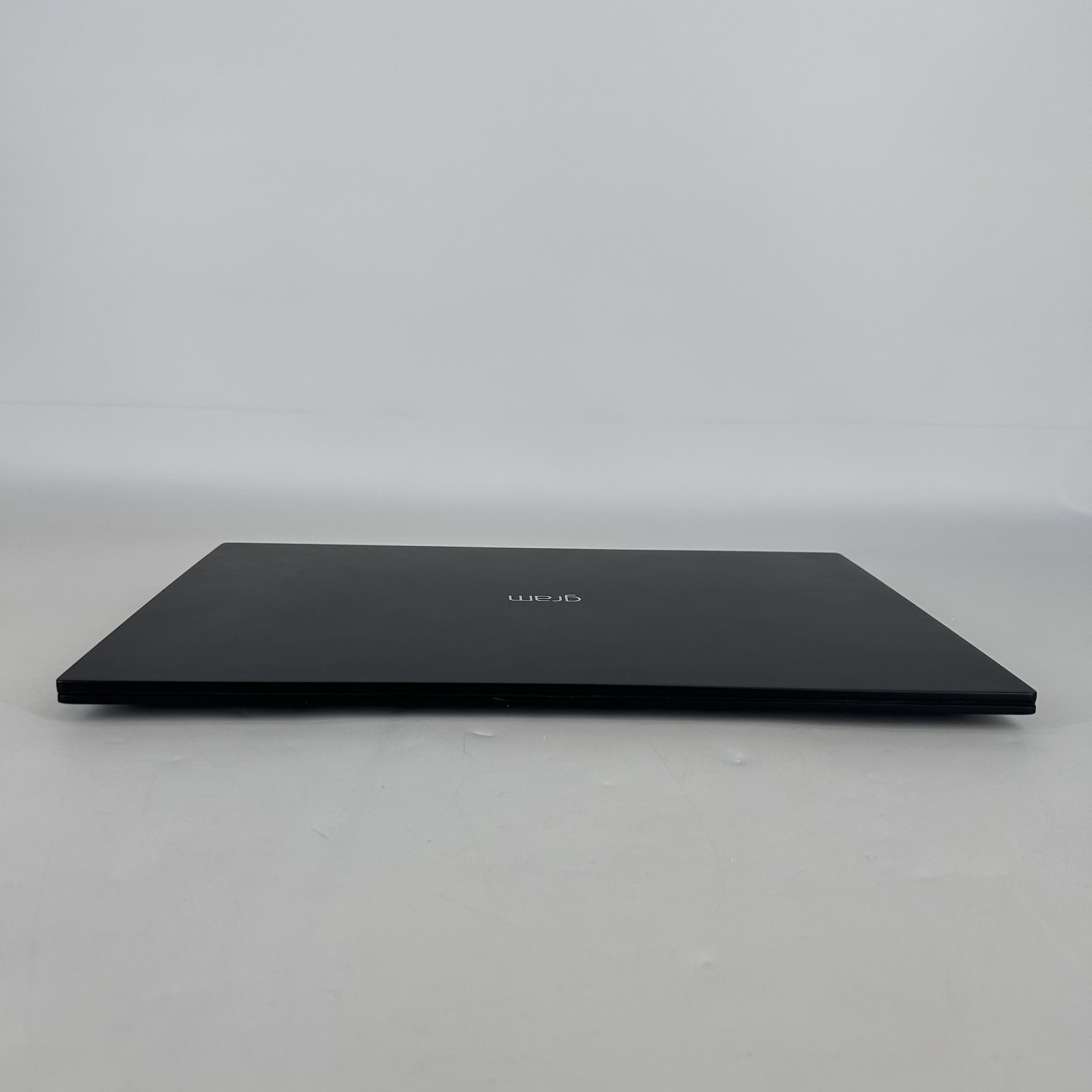 LG Gram 17 Black QHD+ 2.6 GHz i7-1360P 32GB 1TB SSD Very Good