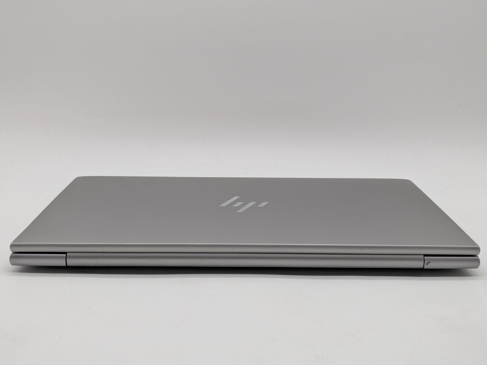 HP ZBook Firefly G11 14″ FHD+ ULTRA 7 165U 512GB 16GB W11P Backlit FP Reader