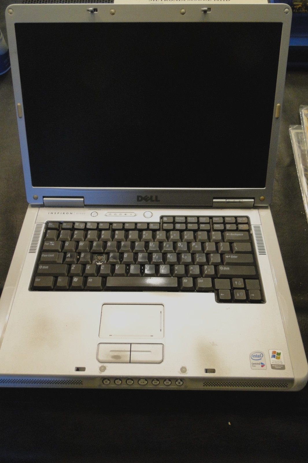 Dell Inspiron E1505 Laptop (Parts or Repair Only) Centrino WM3945ABG Powers On