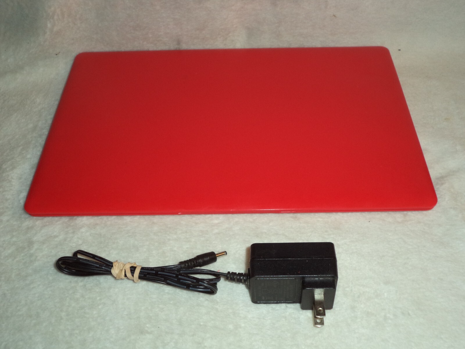 Ematic EWT147 14.1″ Laptop PC with Intel Atom Quad-Core Processor, 4GB Memory