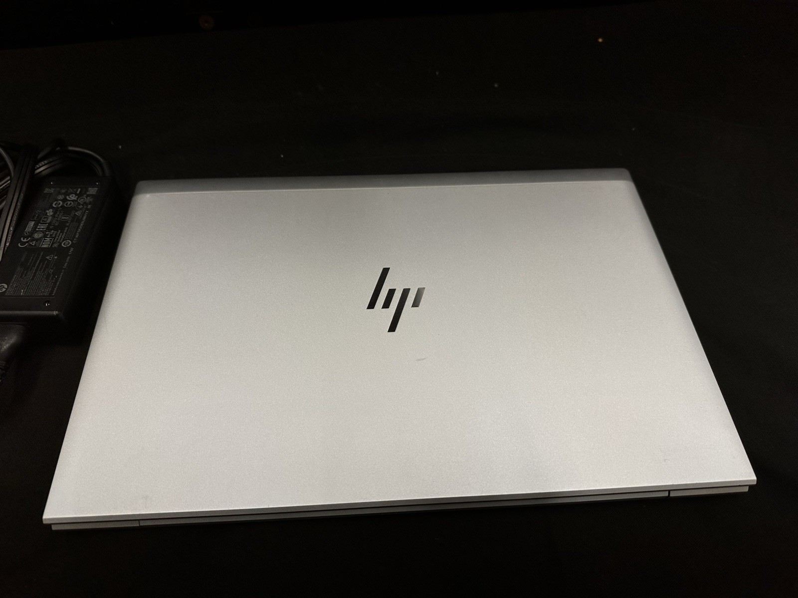 HP ELITEBOOK 840 G8 i7-1165G7 2.8 GHZ 32GB 512GB Ssd NVME /HP 65w adapter.#01