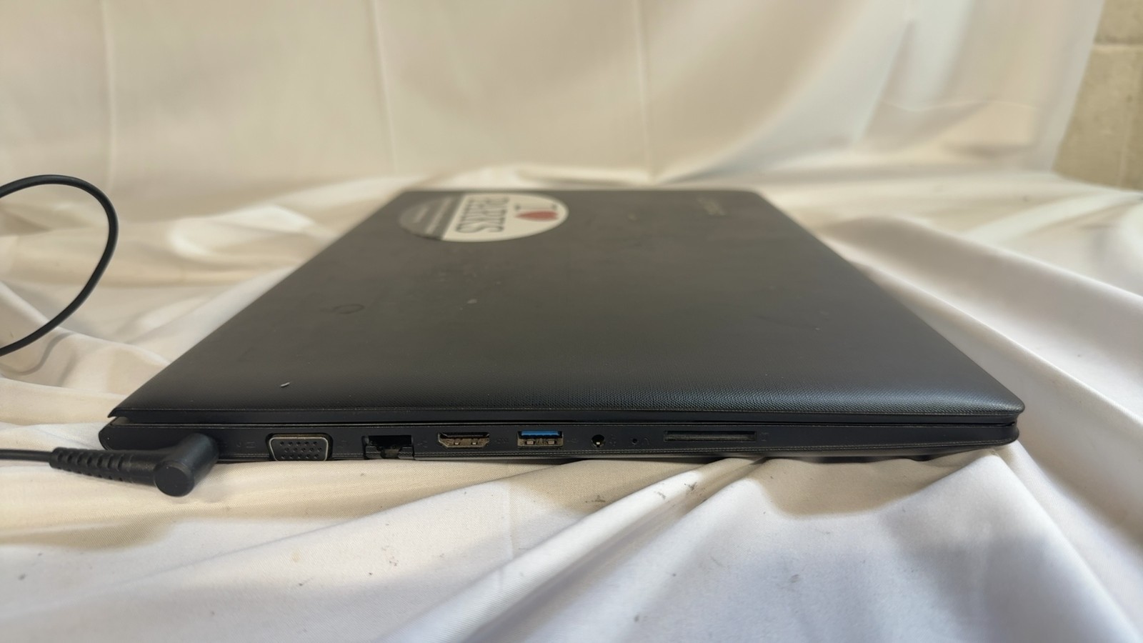 Lenovo Ideapad 310-15ikb 80TV i7-7500U 2.7GHz 8GB 128GB SSD Win 11 Pro