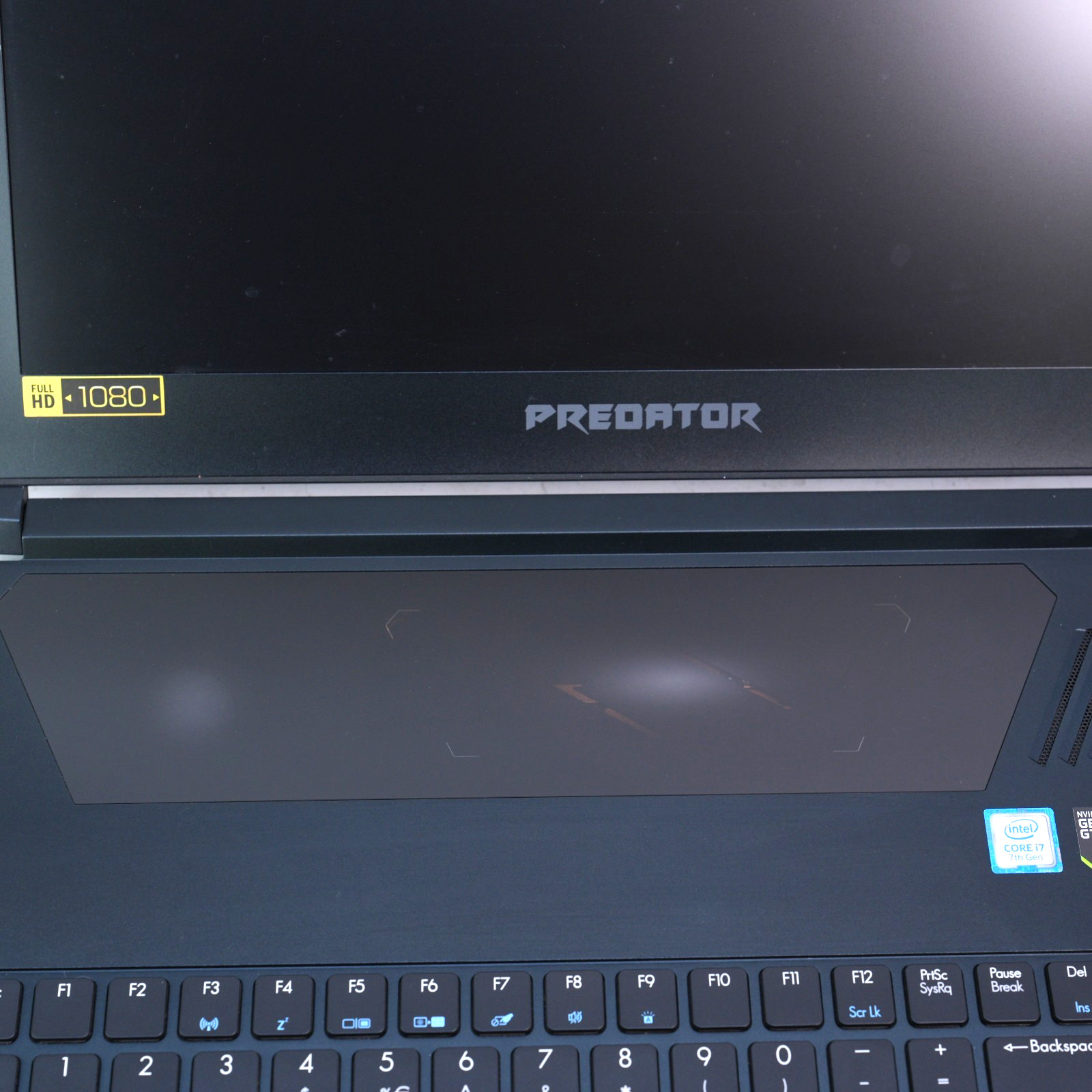 ACER PREDATOR PT715-51-732Q| i7-7700HQ, 32GB RAM, X2 256GB SSD | 1080 GPUT12-C8
