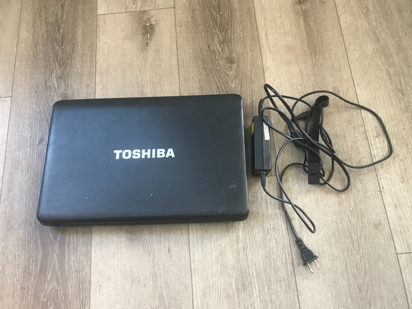 Toshiba Satellite C655-S5049 15.6″ Intel Celeron 900 2.20GHz 2GB RAM 250GB HDD