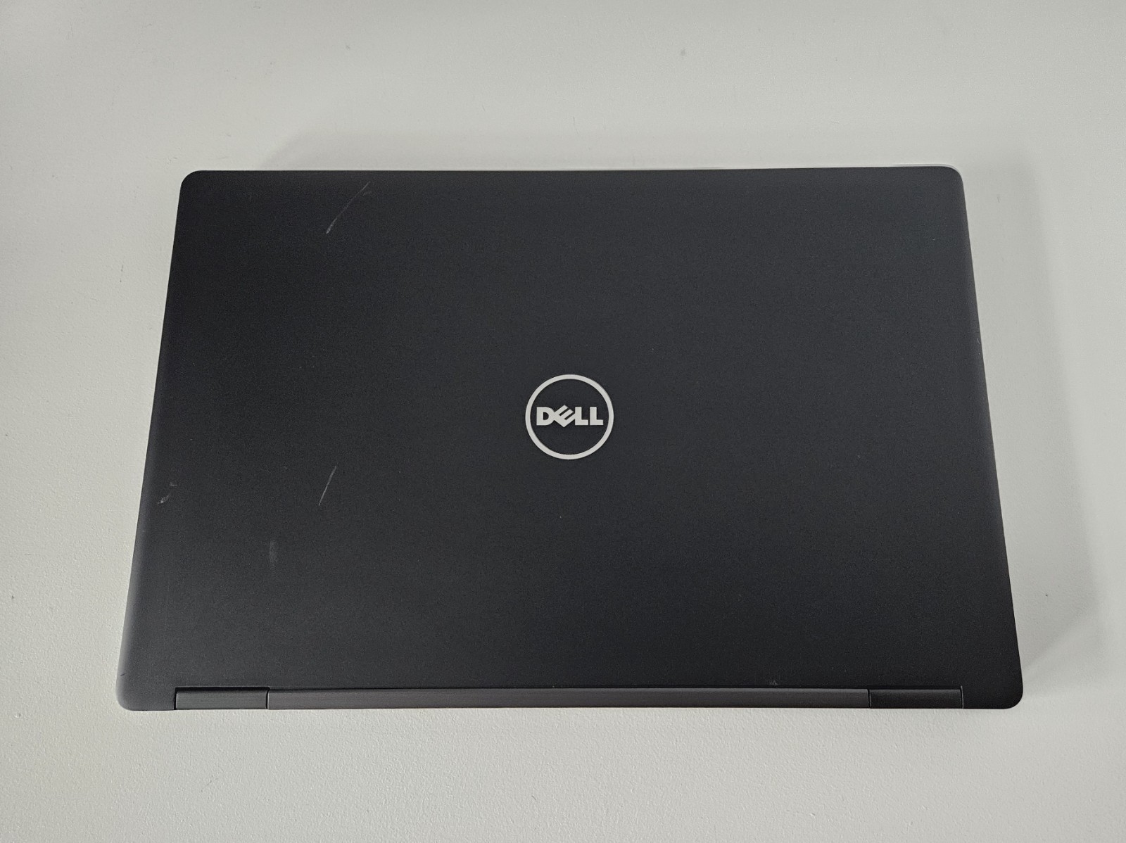 Dell Precision 3520 Core i5-7440HQ 2.80GHz 15.6″ 256GB NVMe 8GB RAM Win 11 Pro