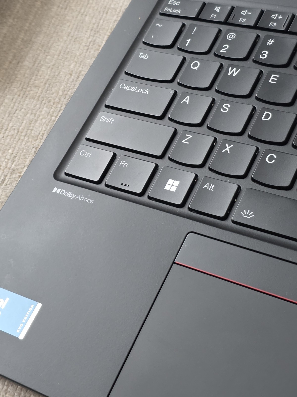 Lenovo ThinkPad X1 Carbon Gen 12, 14″ Touch Core Ultra 7 165H 32GB, 1TB 2029 WTY