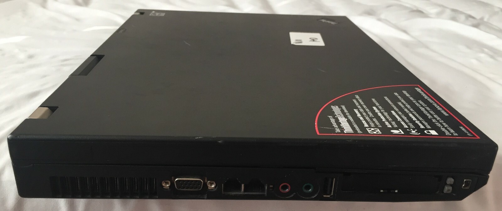 Lenovo ThinkPad R61i No Ram/HDD/PS For Parts Only