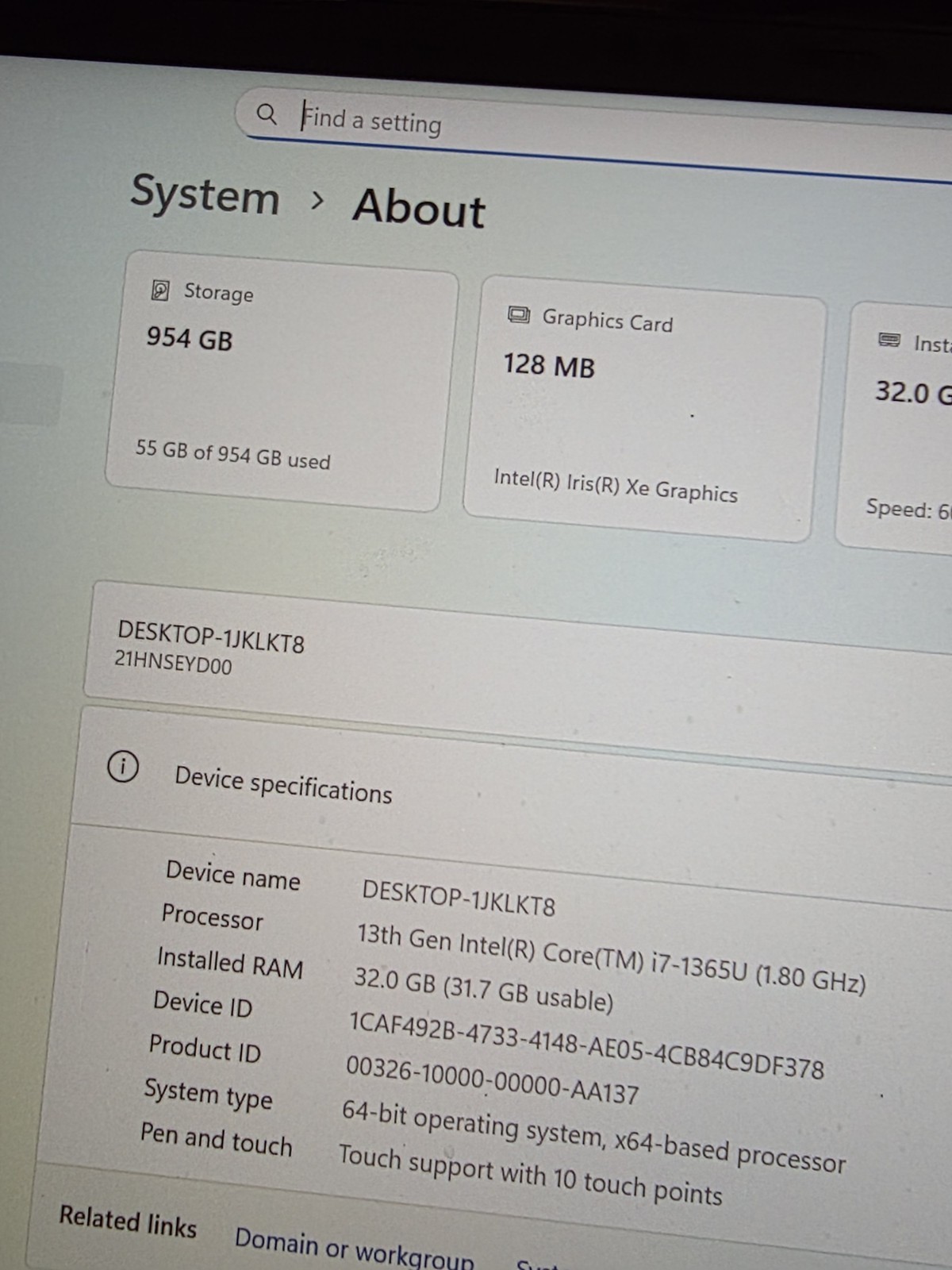 Lenovo ThinkPad X1 Carbon Gen 11 14″ i7-1365U Touch, 32GB RAM 1TB SSD, 2028 WTY