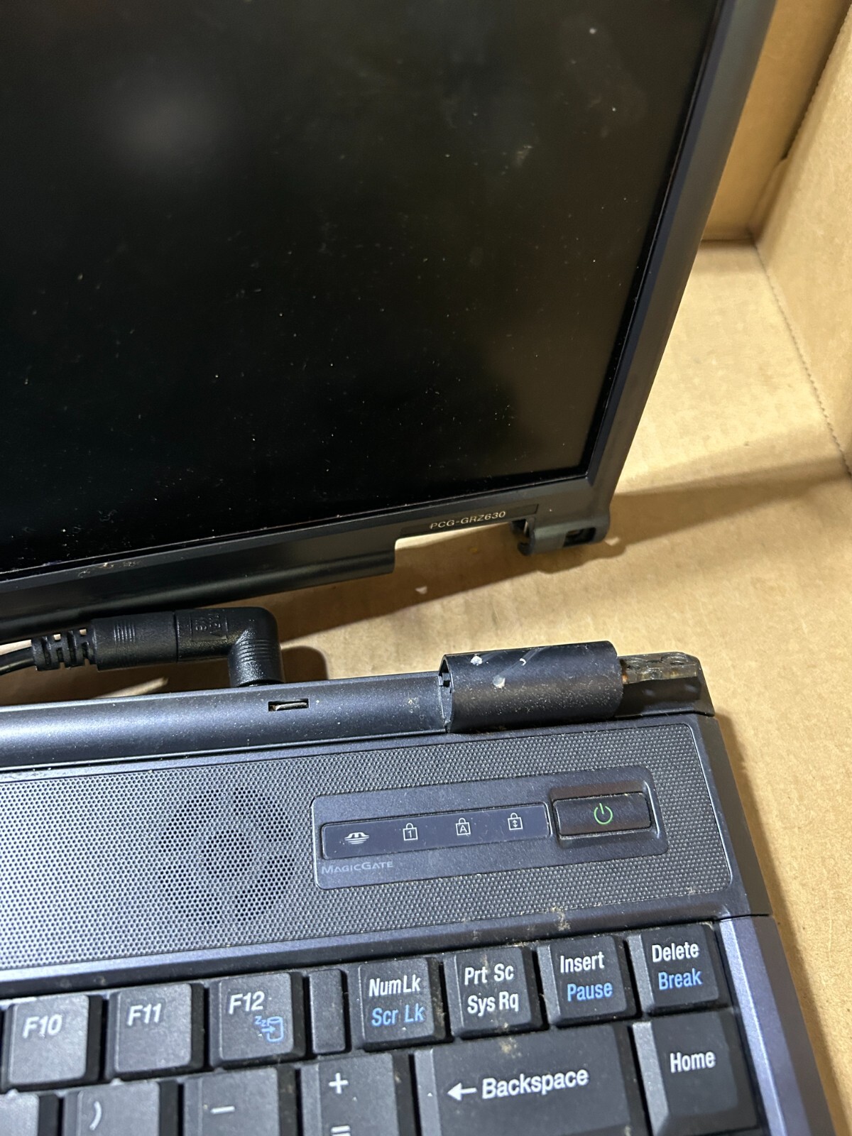 Used – Parts – Sony Vaio PCG-8L2L Laptop – Intel Pentium 4 – 1GB RAM – No HDD