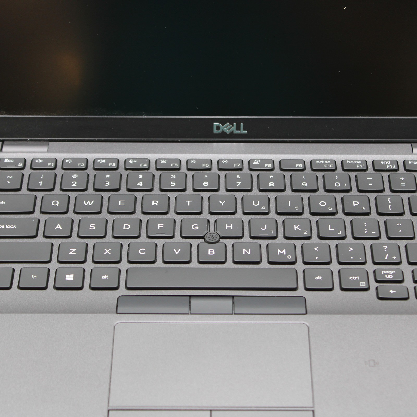 Dell Latitude 5400 14in i7-8665U 1.9GHz 4GB 1920×1080 No OS, Drive, Battery
