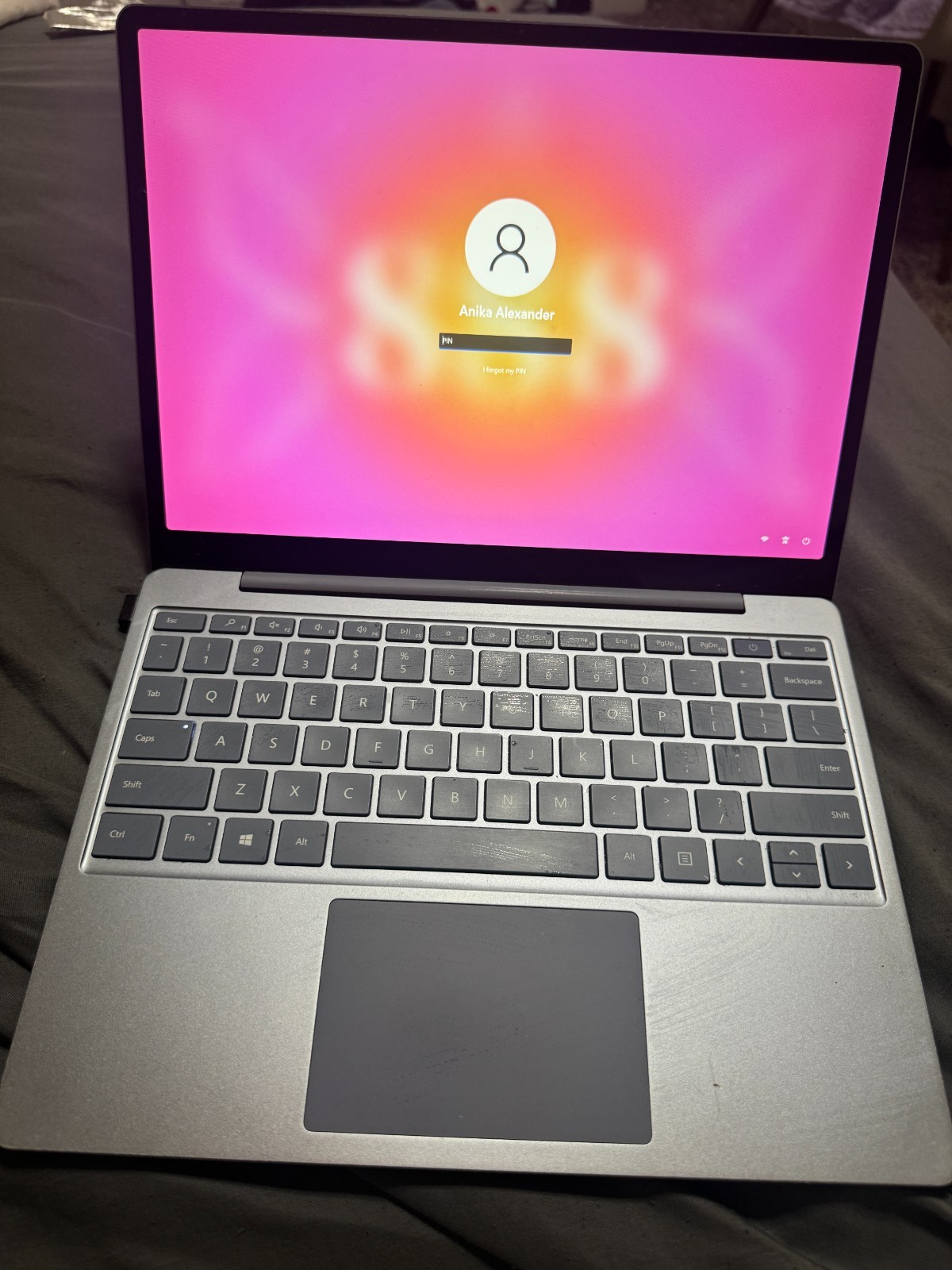 Microsoft Surface Go 12.4″ (128GB SSD, Intel Core i5 10th Gen., 3.60 GHz,…