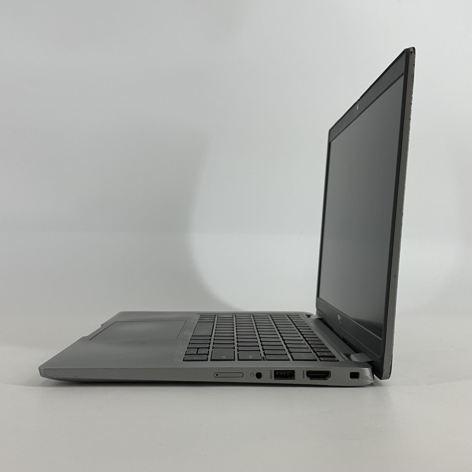 Dell Latitude 5320 13.3 Gray FHD i7-1185G7 3.00GHz 16GB RAM 256GB SSD Fair
