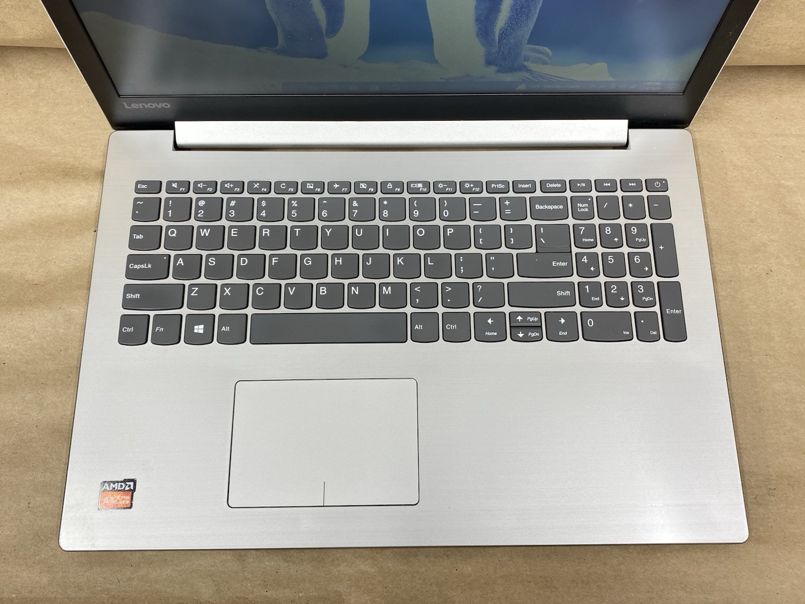 Lenovo 80XS – 15.5″ 1366×768 – AMD A12-9720P – 4GB – 128GB SSD – Win 10 READ