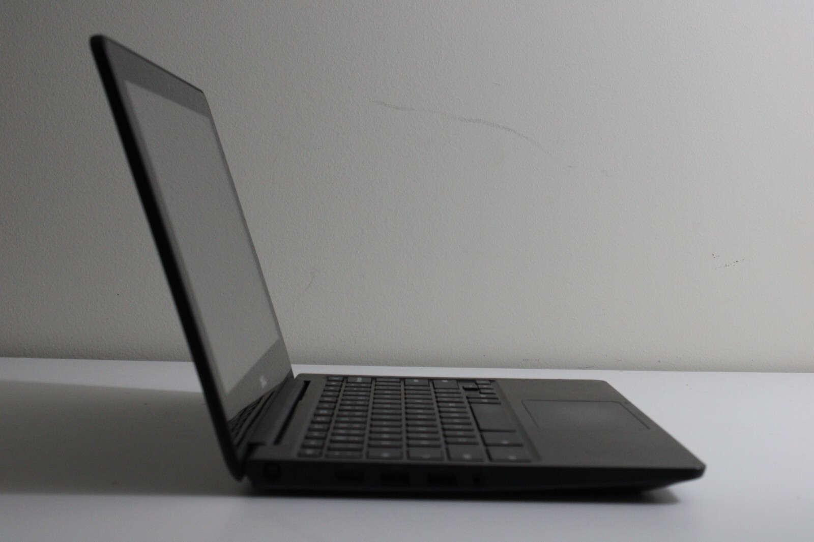 Dell Chromebook 11 Laptop 11.6″ Celeron 4GB RAM 10GB SSD Chrome OS WiFi HDMI