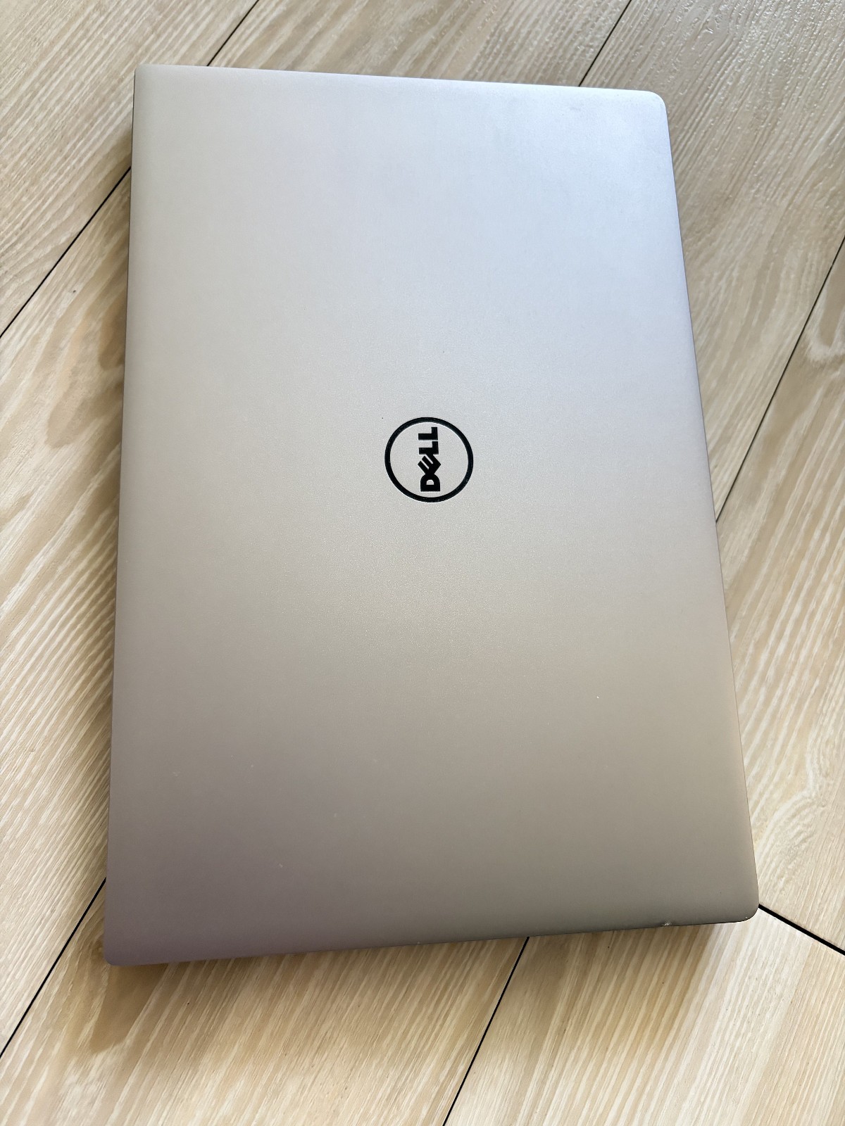 Dell Touchscreen Laptop – Intel i5 | 8GB RAM | 256GB SSD | Windows 10
