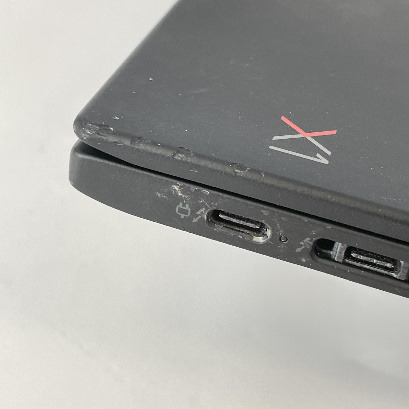 Lenovo ThinkPad X1 Carbon Gen 7 14 FHD TOUCH i7-8565U 16GB 512GB SSD BAD CAMERA