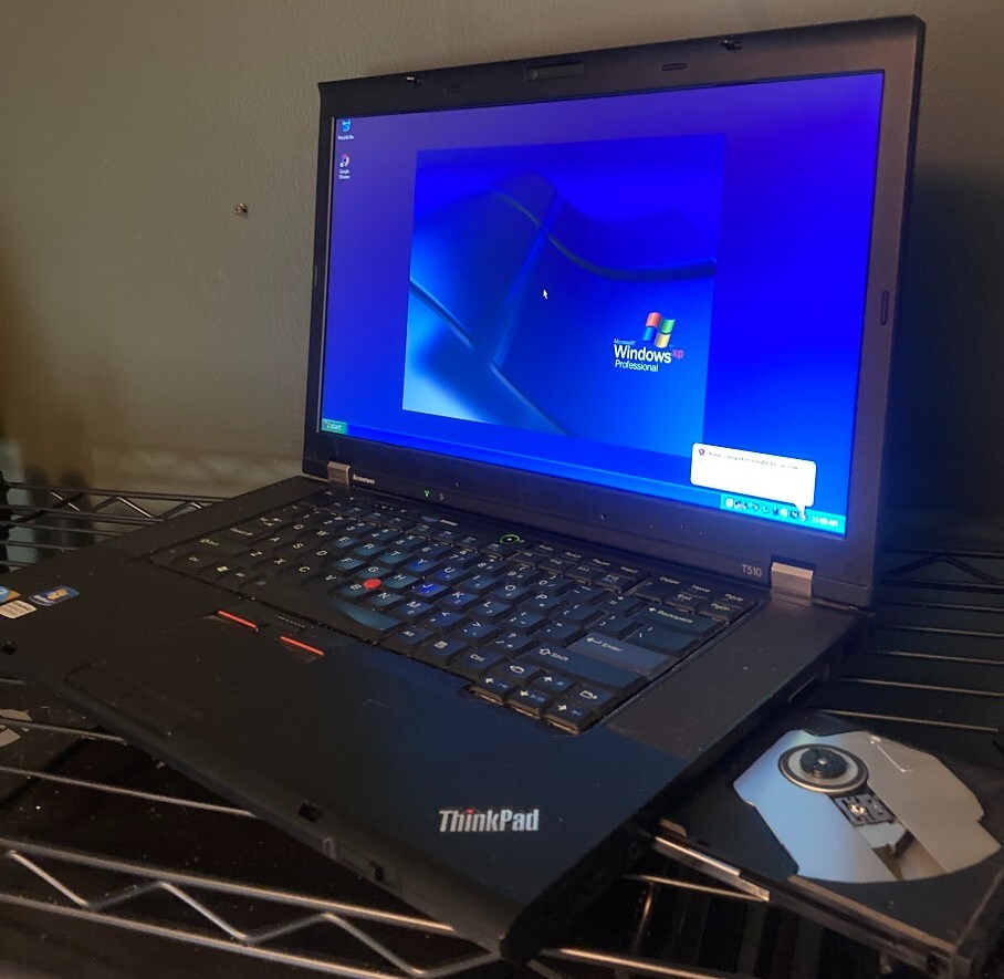 15.6″ HP Lenovo T510/20 Laptop Vintage Windows XP 32 Bit i5 2.5gz 4gb 250gb DVD