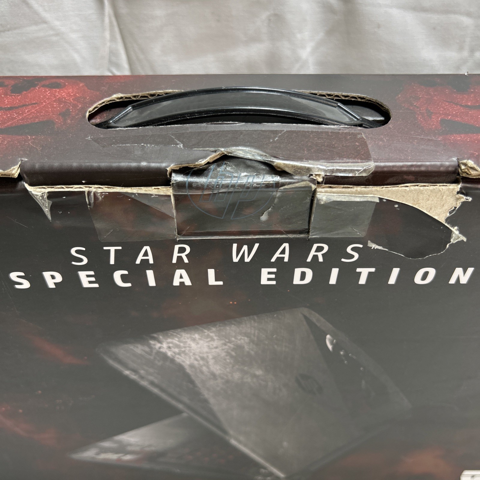 HP Star Wars Special Edition Notebook 15-an050nr 15.6″/i5-6200U/6GB RAM/1TB