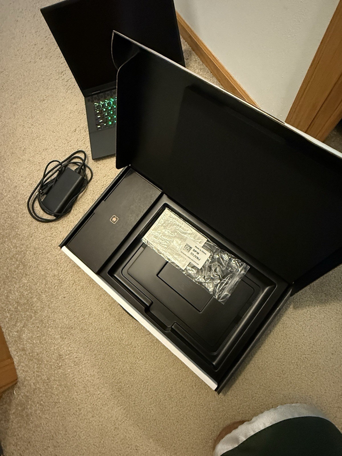 Alienware M16 R2 16″ QHD+ 240Hz Core Ultra 7 155H Laptop USED Ex. Cond. W/Box