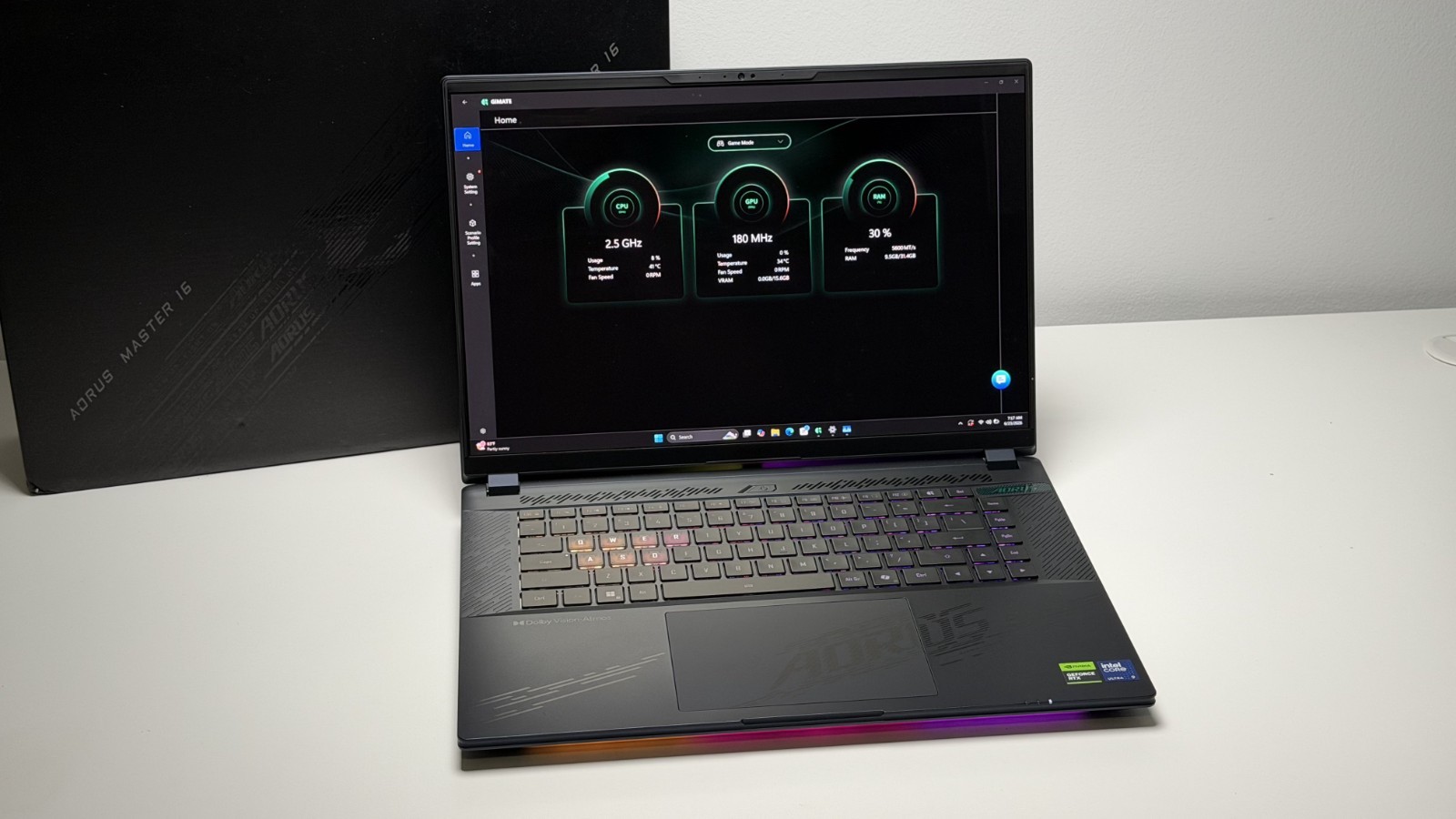 GIGABYTE AORUS MASTER 16 RTX 5080 Gaming Laptop – 240Hz 2560×1600 OLED