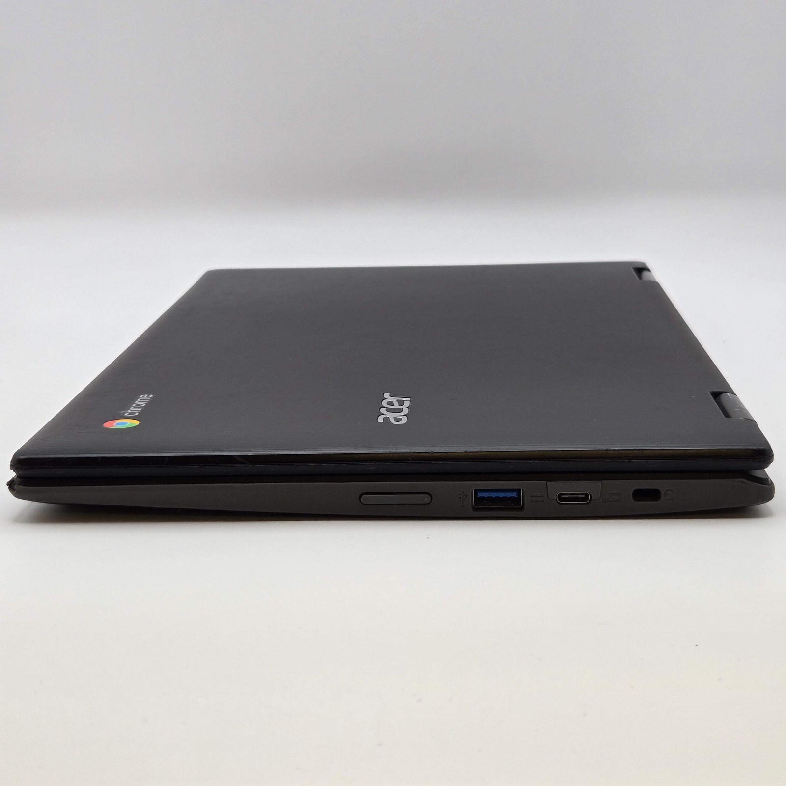 Acer Chromebook R752 Series N18Q6 11″ 32GB 4GB RAM – Cracked Screen Bad Battery
