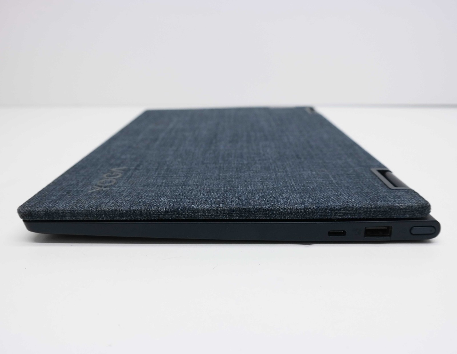 Lenovo Yoga 6 13.3″ AMD Ryzen 7 5700U 16GB 512GB SSD Abyss Blue