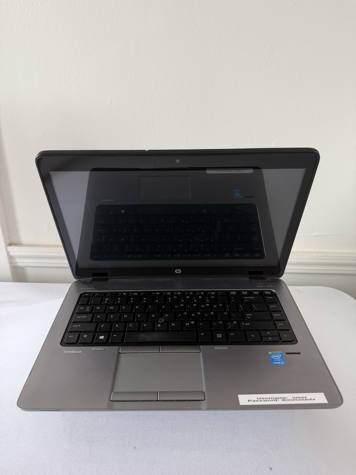HP Elitebook 840 G1 Laptop – Good Screen – Intel i5 – RAM 4 GB – Read Des