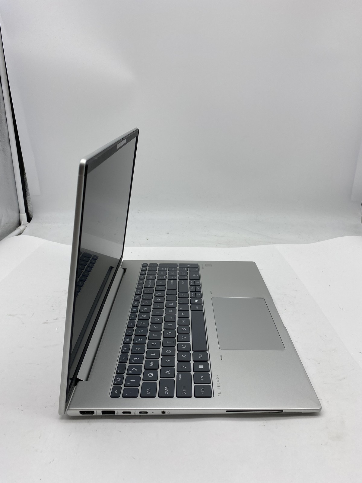 HP EliteBook 665 G11 16″ Ryzen 7 PRO 7735U 512GB SSD No RAM W11P