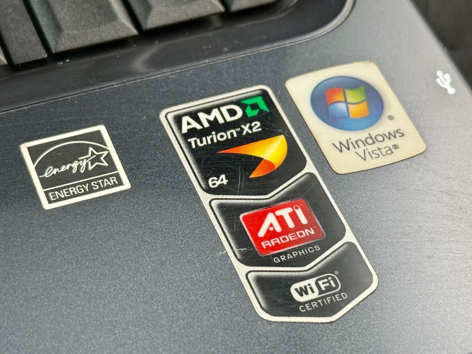 HP TouchSmart TX2-1275DX Notebook – Laptop AMD Turion X2 ATI Radeon Graphics