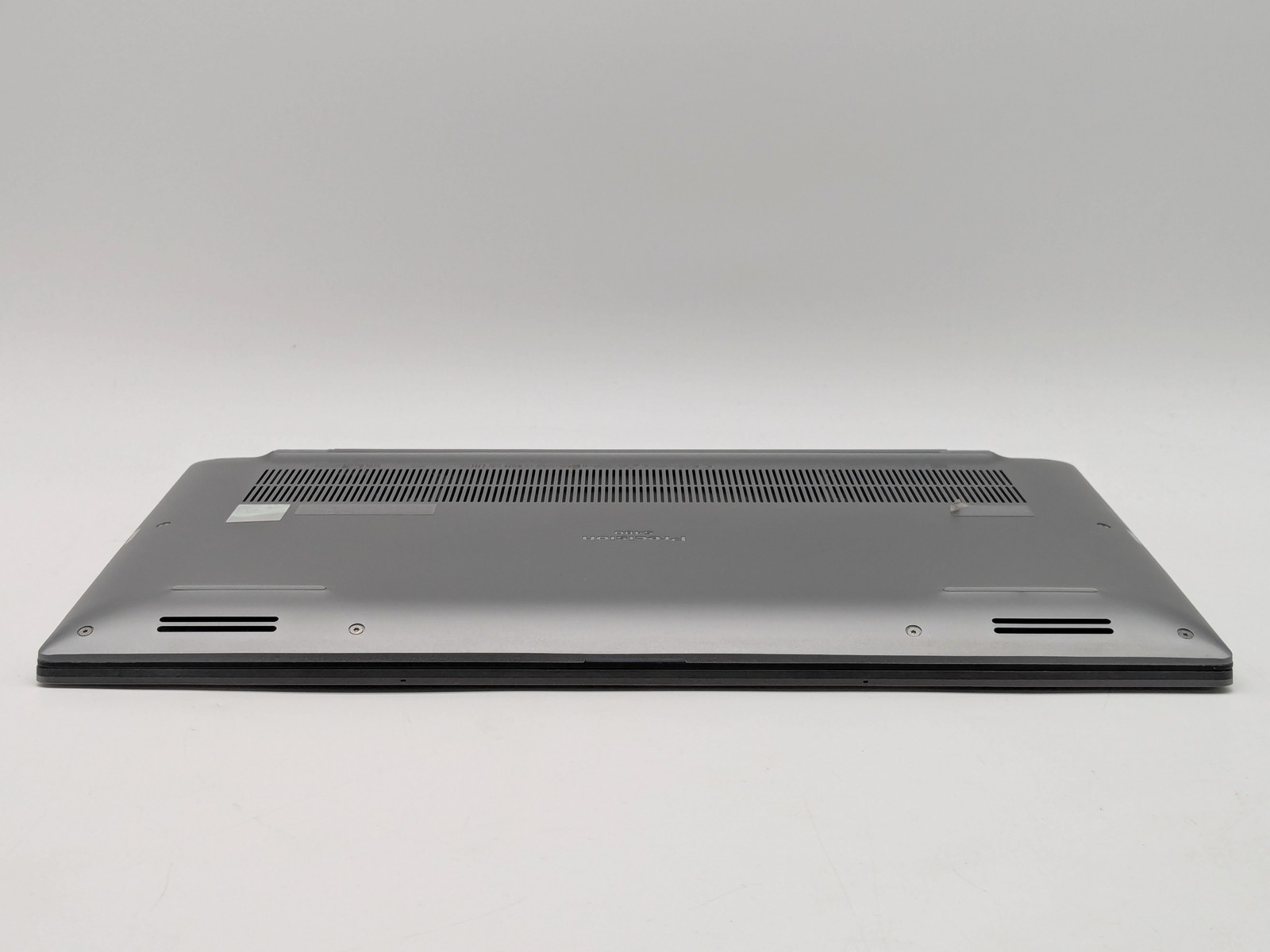 Dell Precision 5480 14″ 2560 x 1600 Touch I7-13800H 1TB SSD 32GB W11P RTX A1000