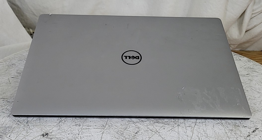 Dell Precision 5520 15.6″ Touch Laptop i7-7820HQ 2.9Ghz 8GB 512GB SEE NOTES