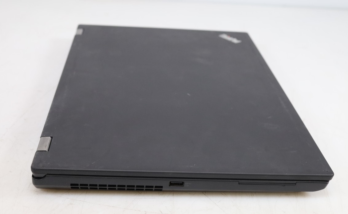 Lenovo ThinkPad P72 17″ Intel i7-8750H 32GB DDR4 Quadro P2000 No HDD COA OS