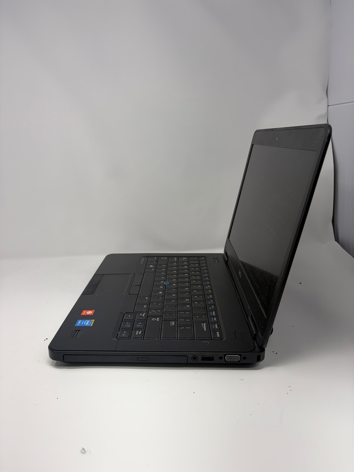 Dell Latitude E5440 Intel Core i5-4310U 8GB RAM 120GB HDD Win 11 Screen Defect