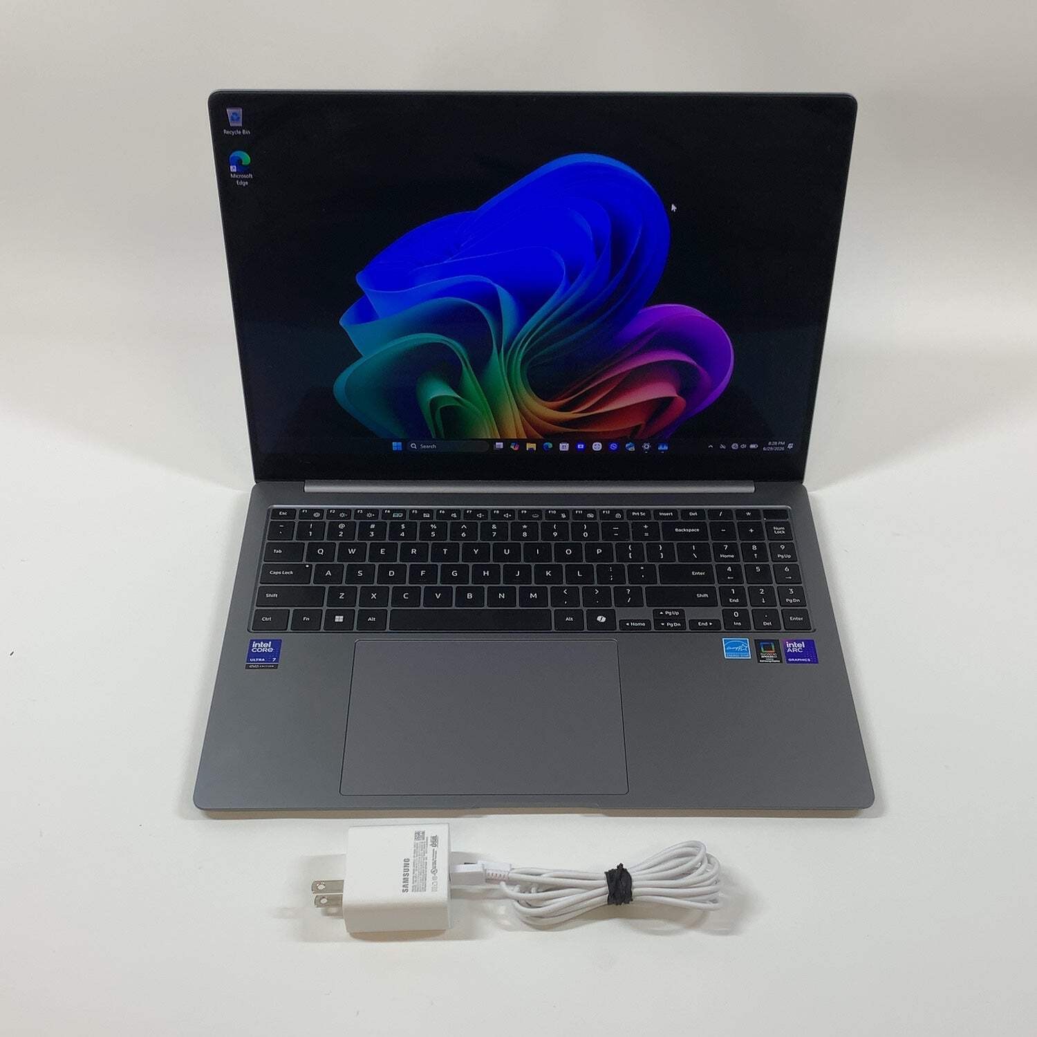 Samsung Galaxy Book5 Pro NP960XHA 16″ Core Ultra 7 258V 2.2GHz 32GB RAM 1TB SSD