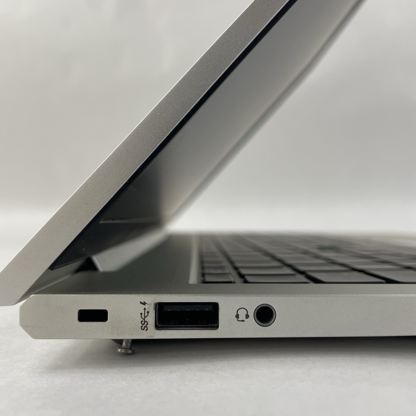 HP EliteBook 850 G7 15.6″ i5-10310U 1.70 GHz 8 GB RAM No SSD/OS/AC
