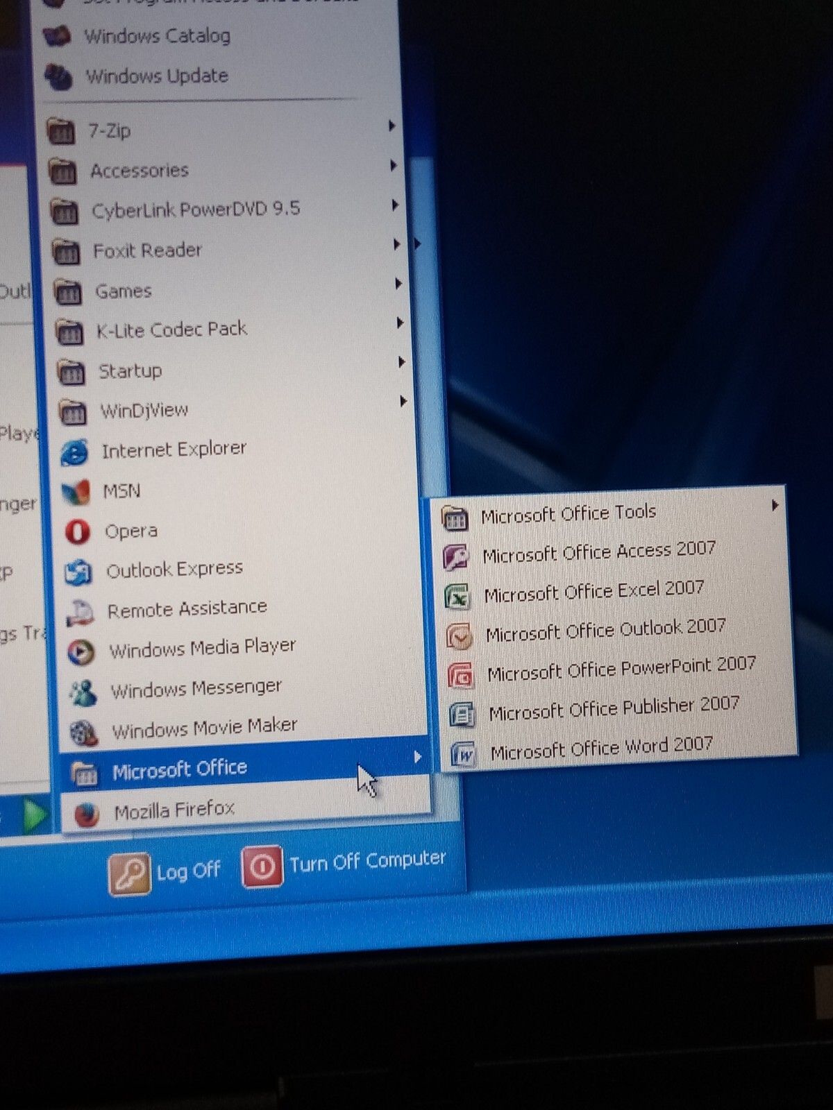 DELL LATITUDE D630 T9300 2.50GHZ 3GBRAM 500GBHDD WIN XPSP/3 OFFICE2007 1280×800