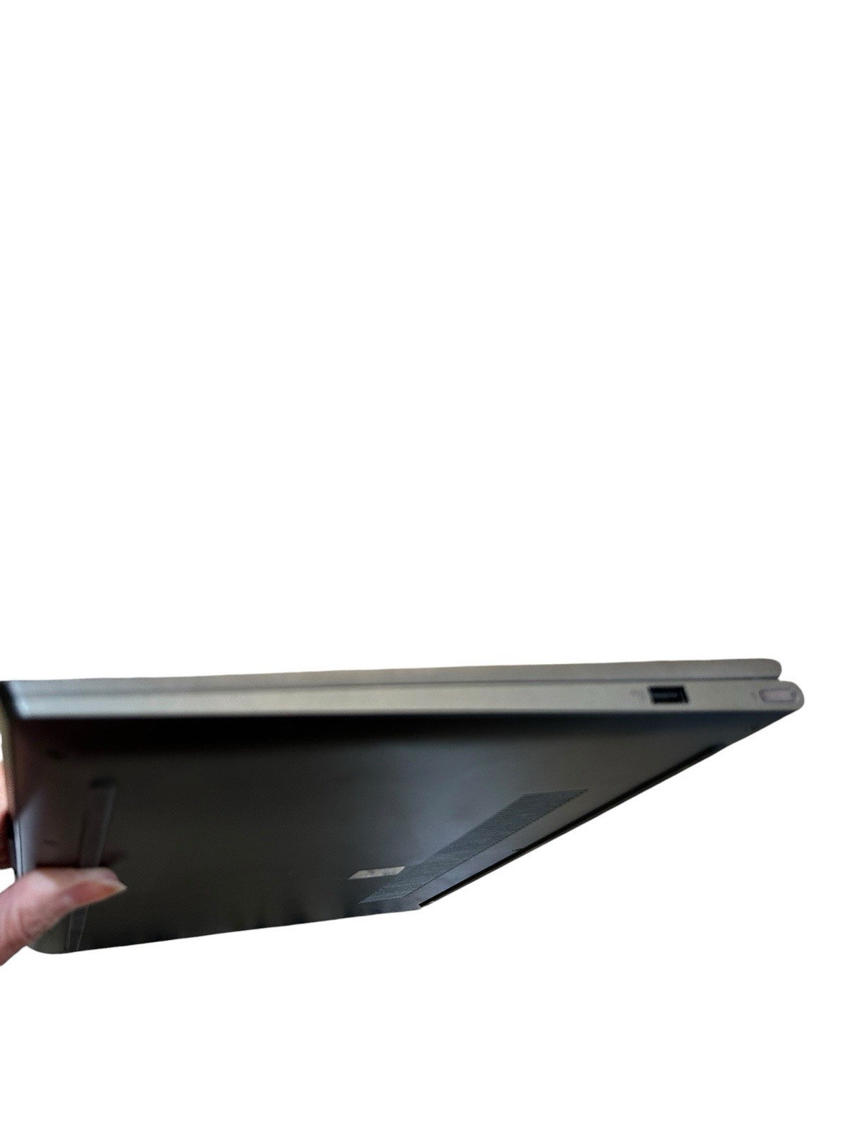 Lenovo Yoga 7 14itl5 14″ 2-in-1 Convertible Laptop & Charger in Original Box