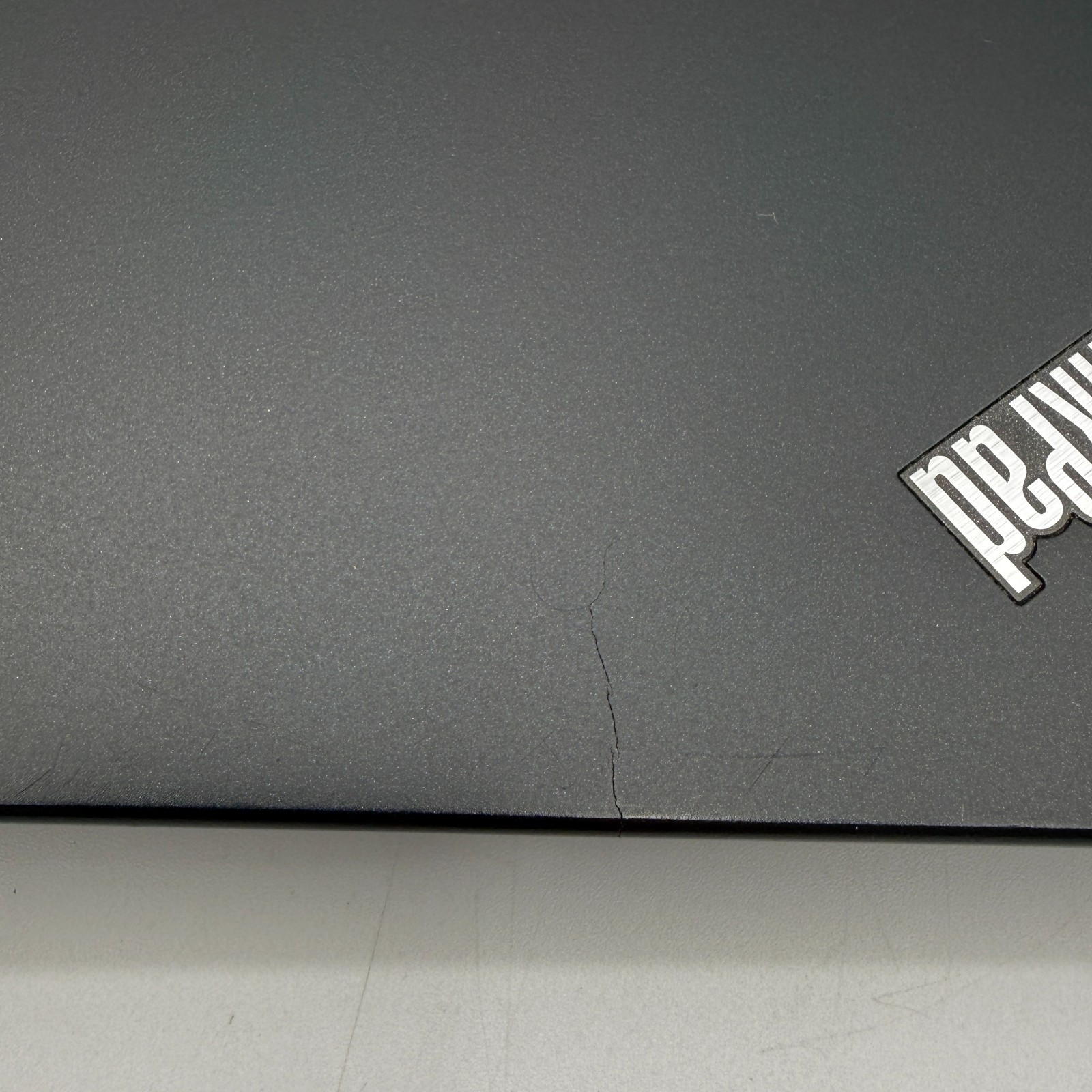 Lenovo ThinkPad T490s 14″ i7-8565U 16GB RAM 256GB SSD Win11 Pro Fingerprin Fair