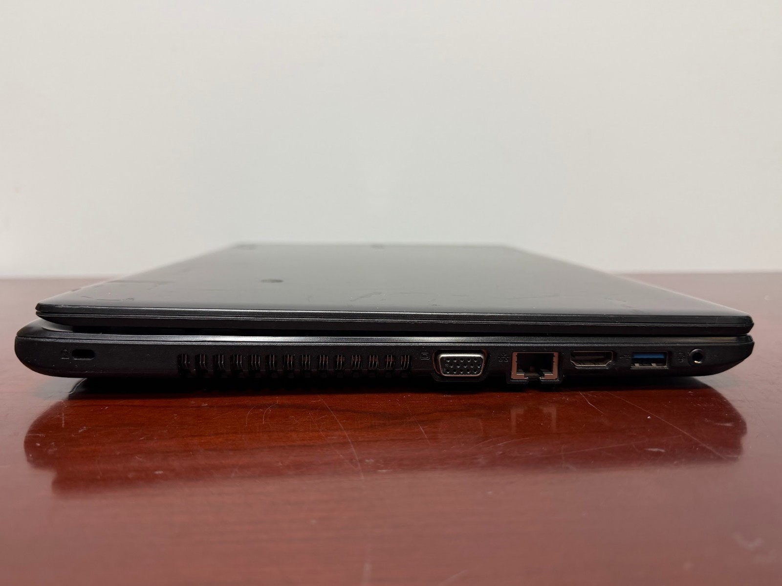 Acer Windows Laptop PC Travelmate P256-m – i3-4030U @ 1.9 – 4GB RAM