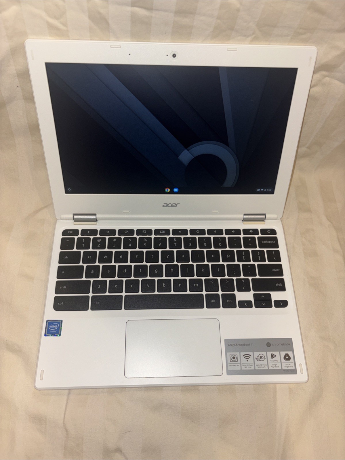 Acer Chromebook R11 N15Q8 11.6″ Touchscreen 2-in-1 Laptop – White