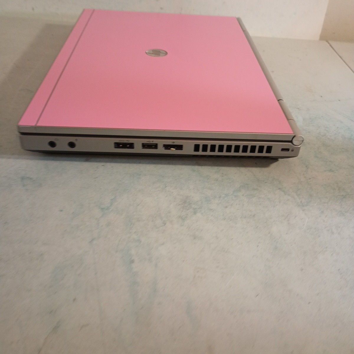PINK HP Elitebook 8460p 14″ LED i5 2.50GHz 8GB RAM,256GB SSD DVDRW,Win11,CAM