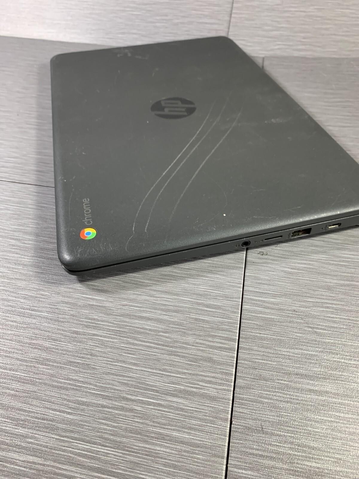 HP Chromebook 14-CA061DX Gray 14″ Touchscreen Intel Celeron Laptop – For Parts