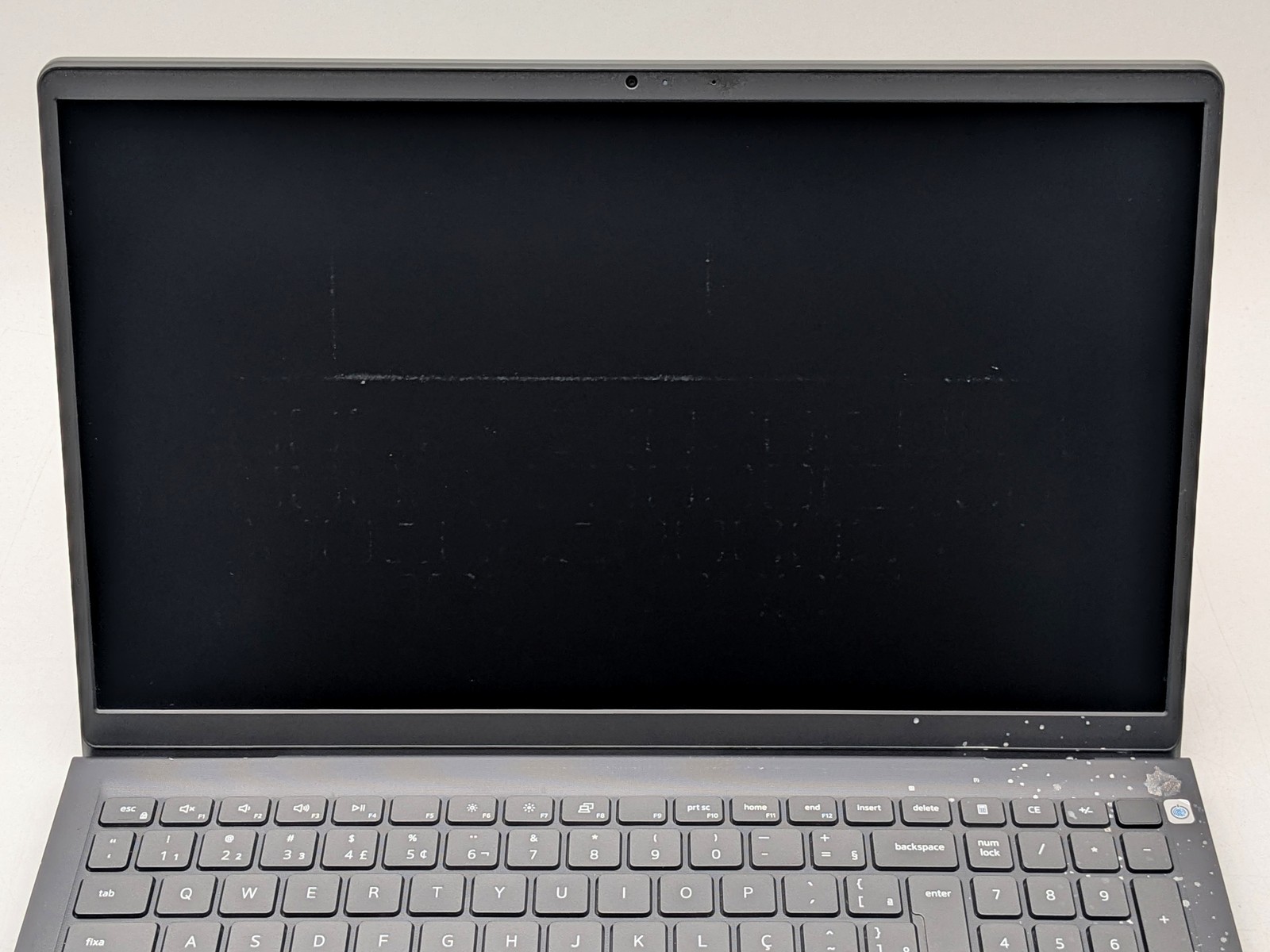 Dell Vostro 15 3510 15″ FHD I5-1035G1 256GB SSD 8GB W11P Webcam FP Reader