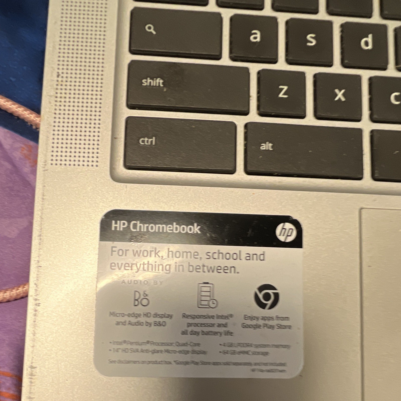 HP Chromebook 14in Silver Intel Pentium Silver 4GB 32GB eMMC Chrome OS