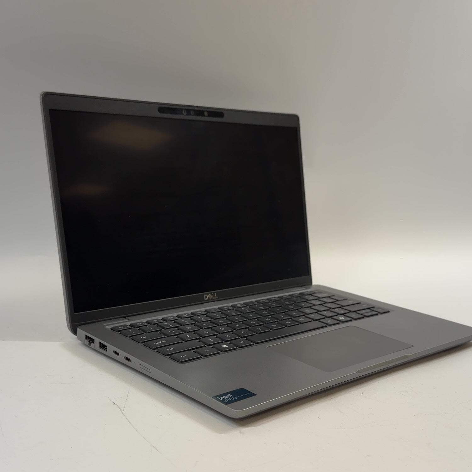 Dell Latitude 5450 14″ Core Ultra 5 135U 1.6GHz 16GB RAM 256GB SSD 16GB SSD