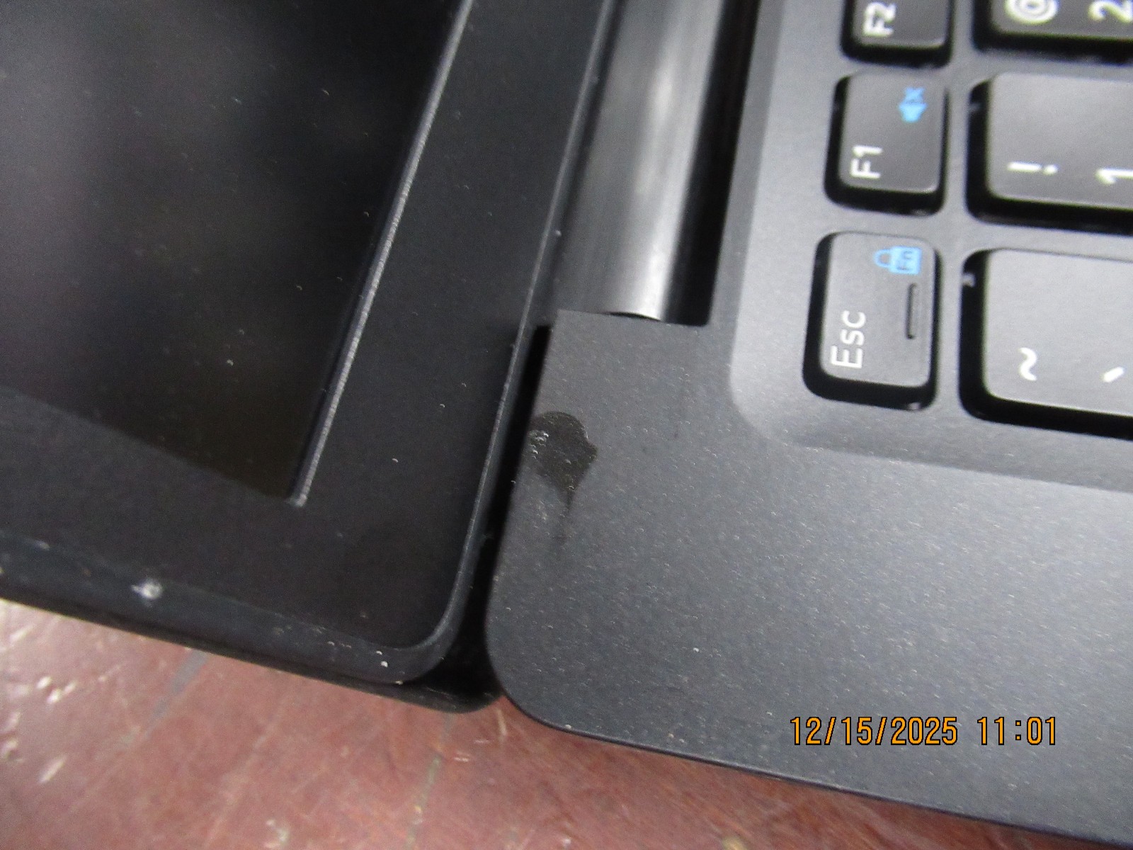 DELL LATITUDE 7480 i5 7300U 2.60GHz 16GB 256GB SSD Linux Laptop+AC [Bad Battery