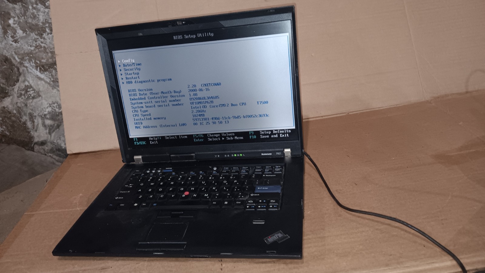 Lenovo ThinkPad R61 Laptop Intel C2D T7500 @ 2.20 GHz, 15.4″ LCD Screen 8932