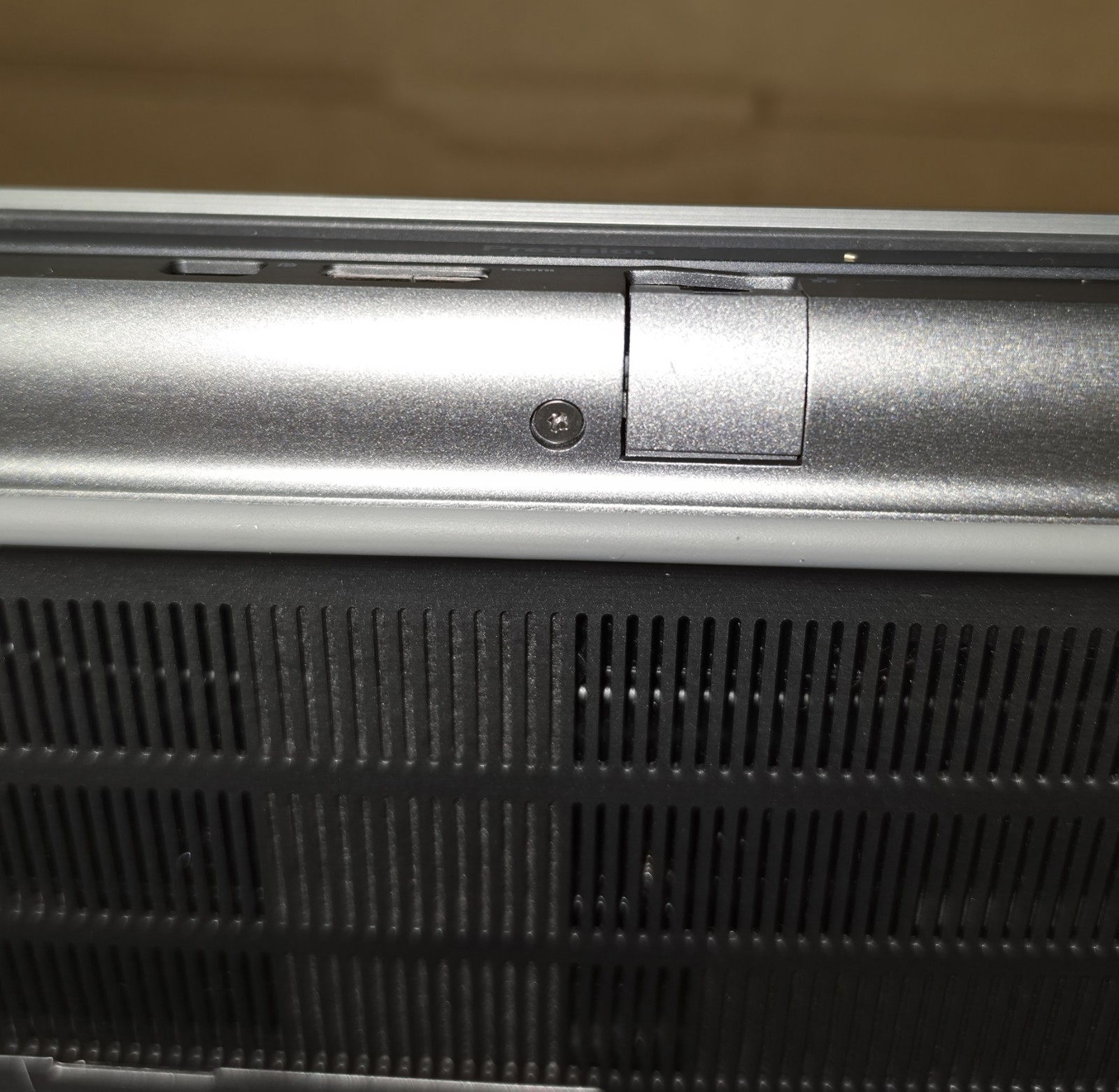 DELL Precision 7560 15.5″ i7-11850H 36GB 512GB T1200