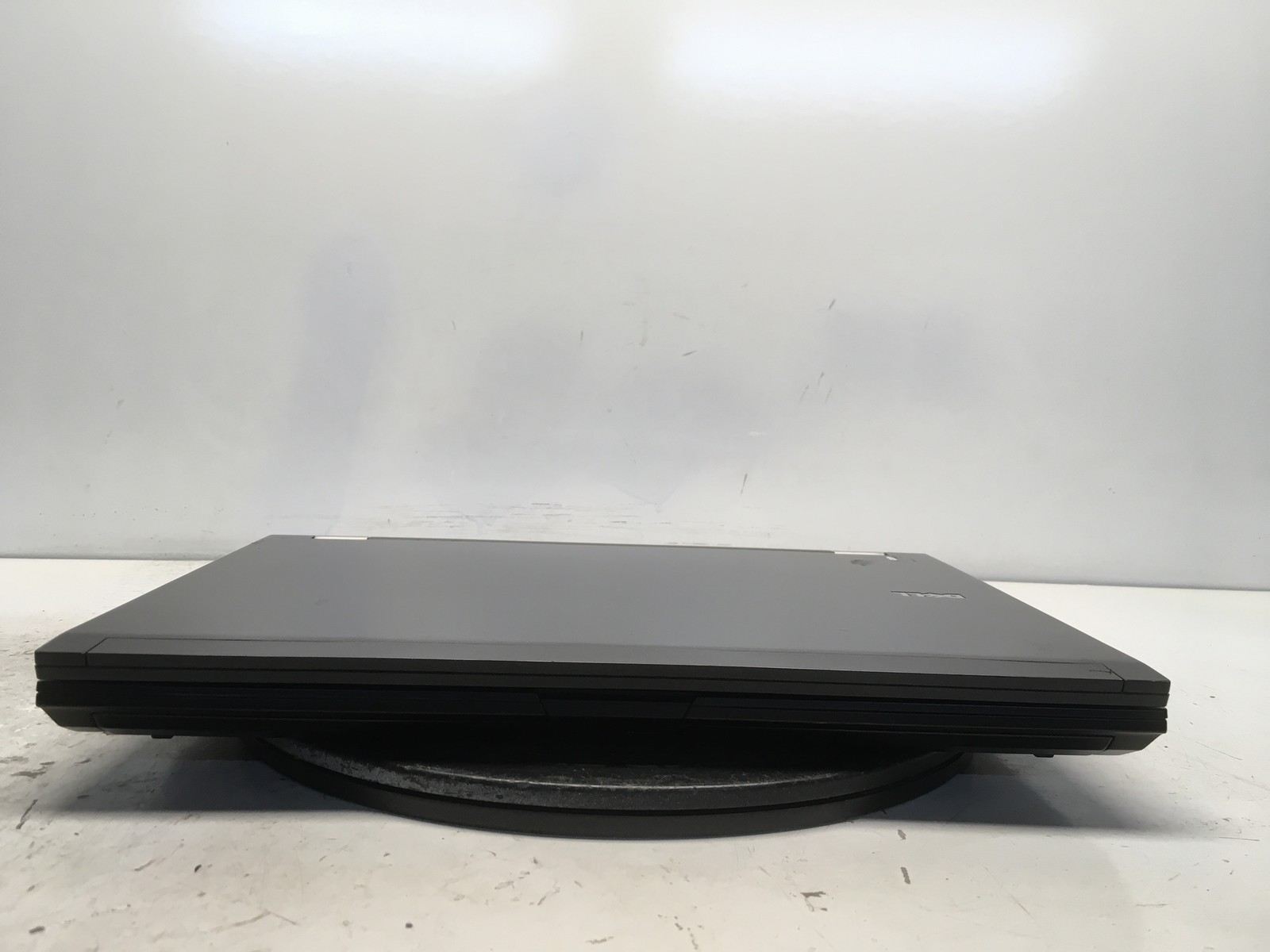 Dell Latitude E6500 Intel Core 2 Duo P8400 2.26GHz 1 GB NO HDD No Batt