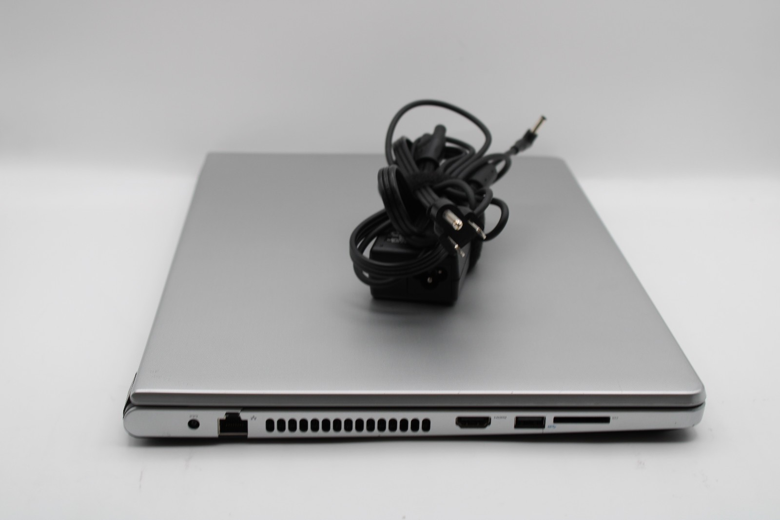Dell Inspiron 5559 i5-6200U @ 2.3 GHz 8GB RAM 500GB No OS